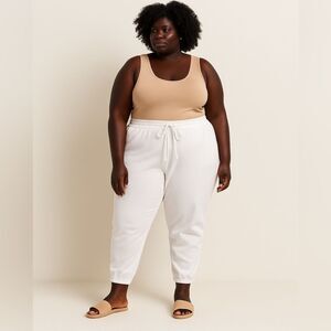 Vince. Essential White Cotton Joggers – Fits Like 2X (Tagged 1X) athletic